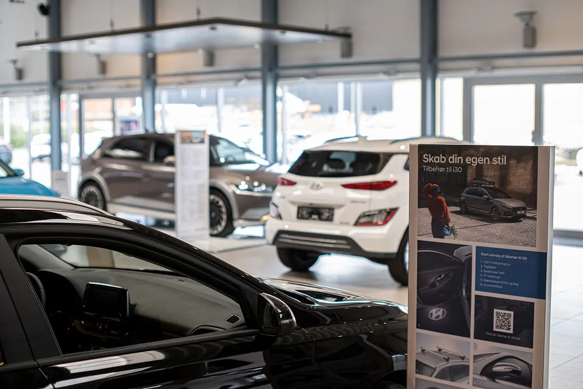showroom4-1200x800-quality-75